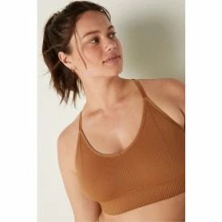 Victorias Secret PINK Victoria's Secret PINK Seamless Lightly Lined Sports Bra -Victoria's Secret PINK Shop unnamed file 2386