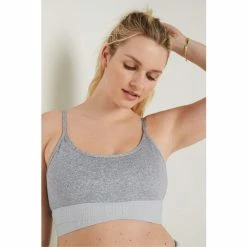 Victorias Secret PINK Victoria's Secret PINK Ultimate Lightly Lined V Crossover Sports Bra -Victoria's Secret PINK Shop unnamed file 2405