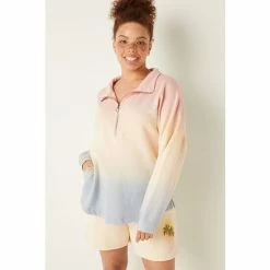 Victorias Secret PINK Victoria's Secret PINK Varsity Half Zip Fleece -Victoria's Secret PINK Shop unnamed file 4782